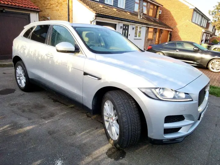 Jaguar F-Pace