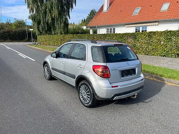 Suzuki Sx4 2012 photo 4