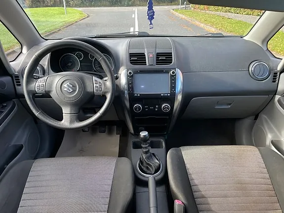Suzuki Sx4 2012 photo 5