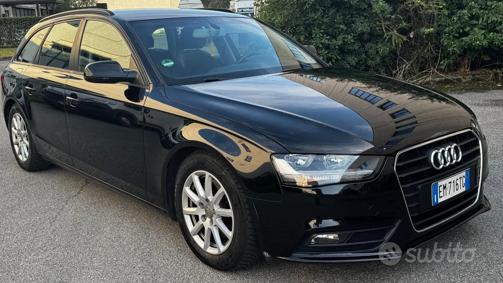 Audi A4 Avant 2012 photo 2