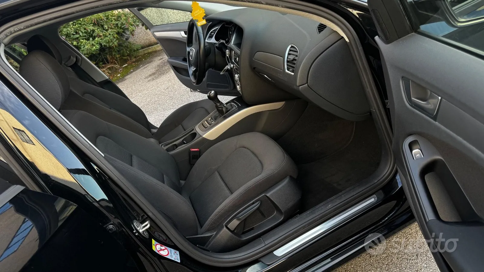 Audi A4 Avant 2012 photo 5