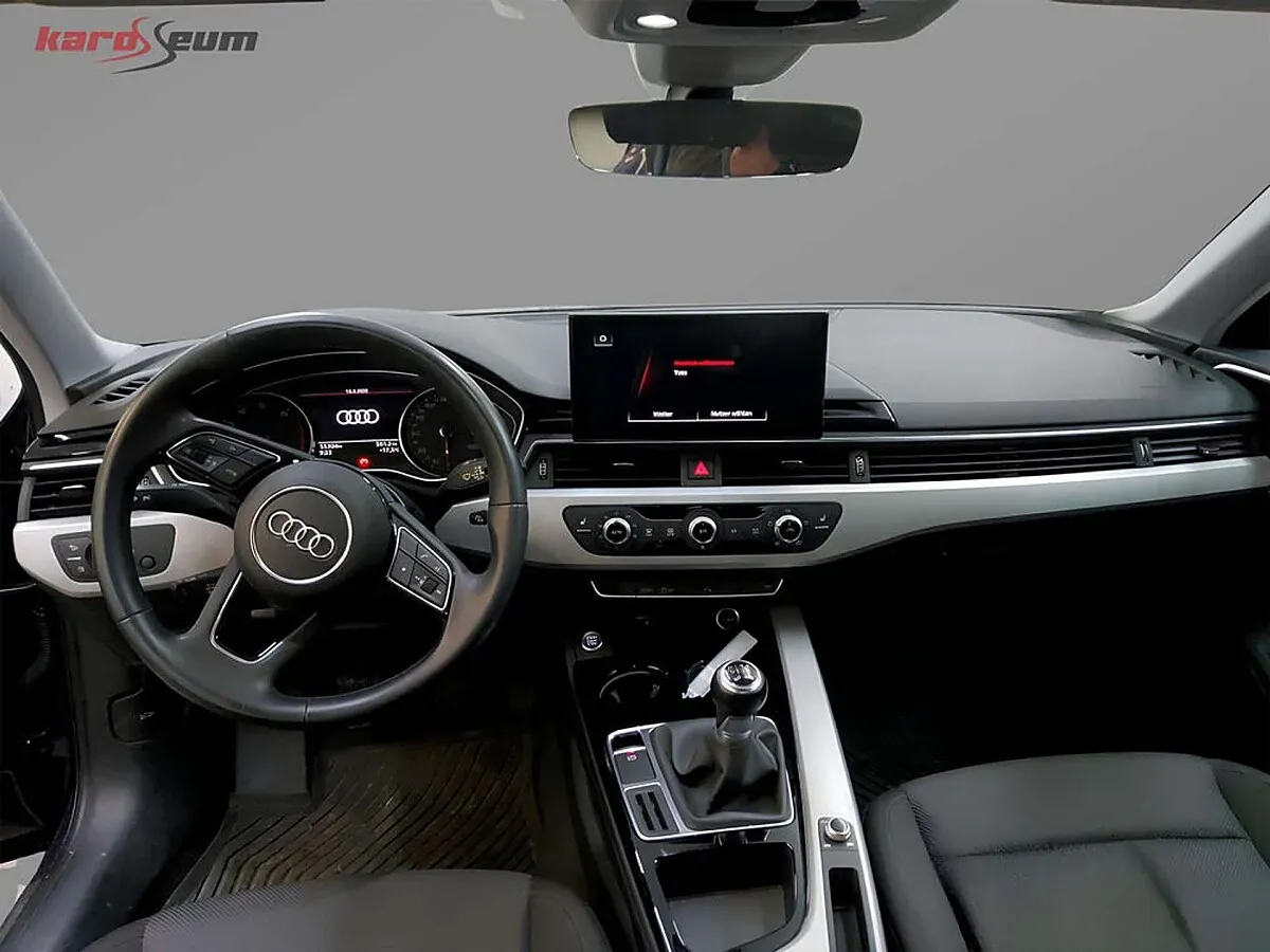 Audi A4 2021 photo 3