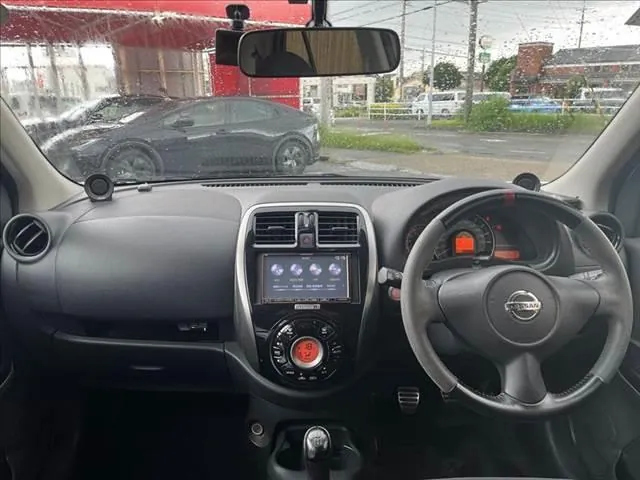 Nissan March 2014 photo 3