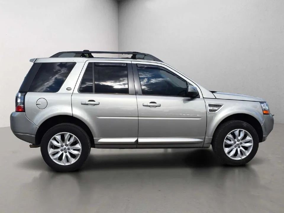 Land Rover Lr2 2013 photo 3