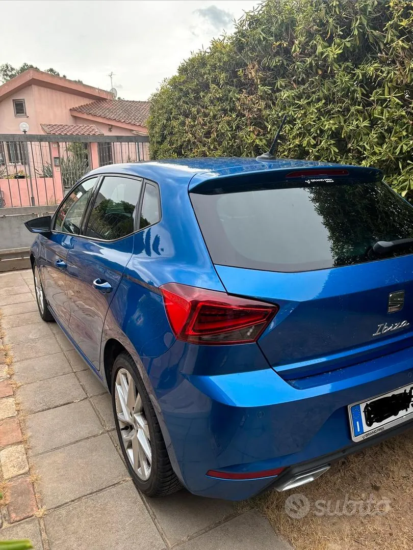 Seat Ibiza 2022 photo 2