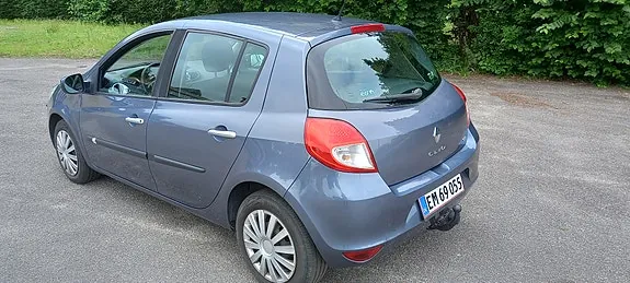 Renault Clio Iii 2011 photo 4