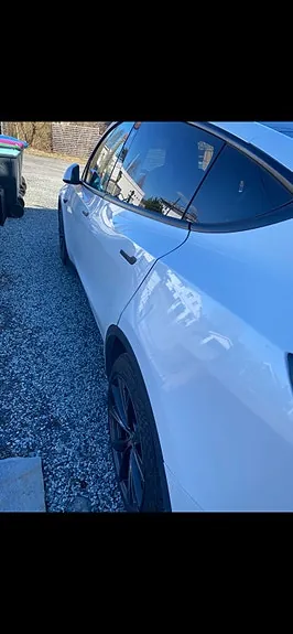 Tesla Model Y 2023 photo 4