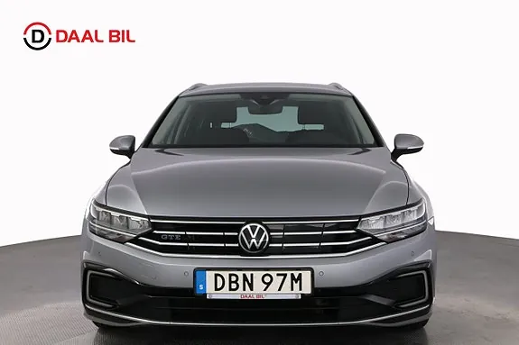 Volkswagen Passat 2022 photo 2