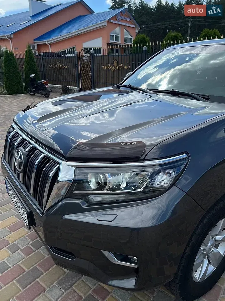Toyota Land Cruiser Prado 2019 photo 4