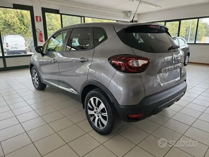 Renault Captur 2018 photo 4