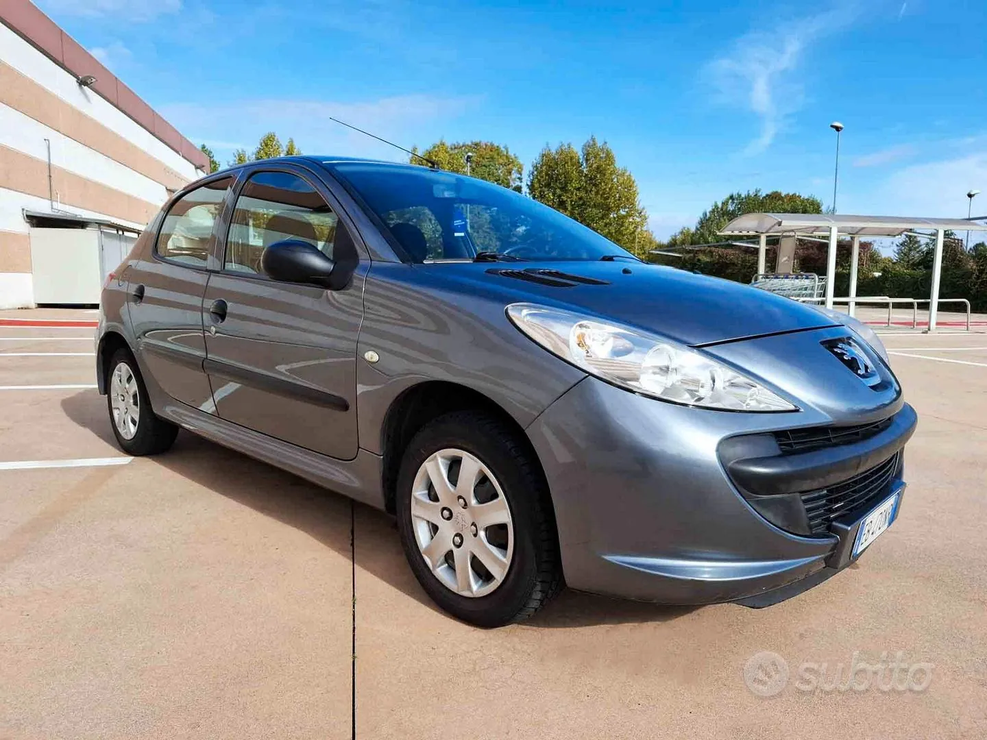 Peugeot 206 2010 photo 3