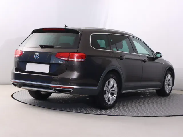 Volkswagen Passat Variant 2017 photo 4