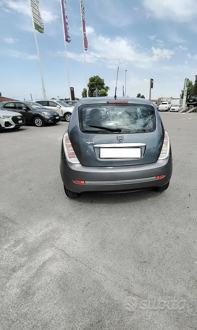 Lancia Ypsilon 2010 photo 4