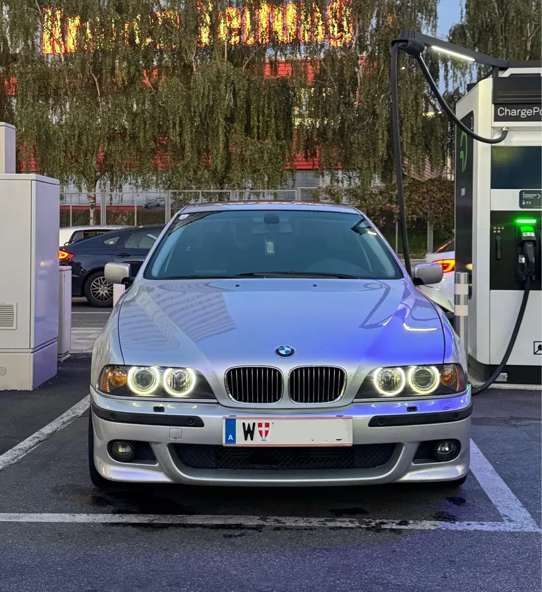 BMW 5 Series 1999 photo 2