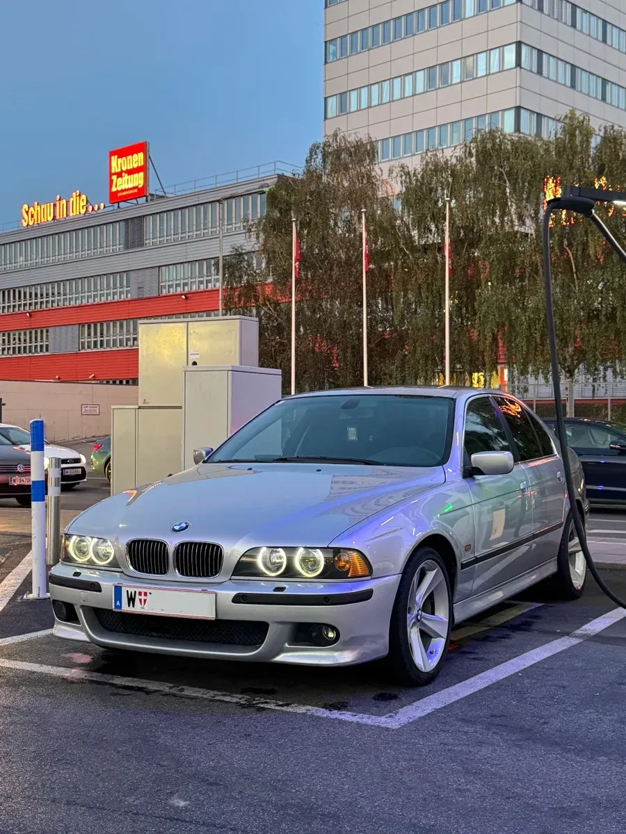 BMW 5 Series 1999 photo 3