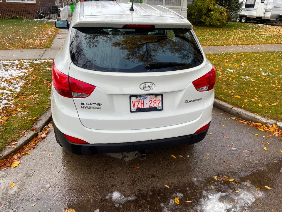 Hyundai Tucson 2011 photo 2