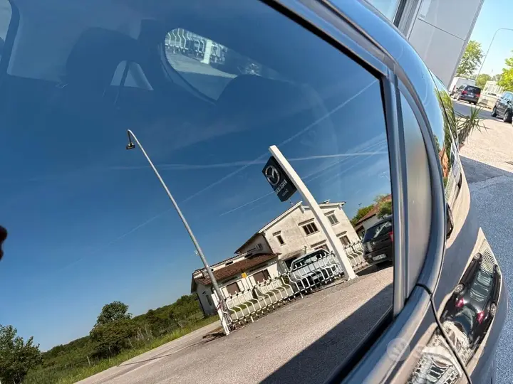 Peugeot 208 2019 photo 5