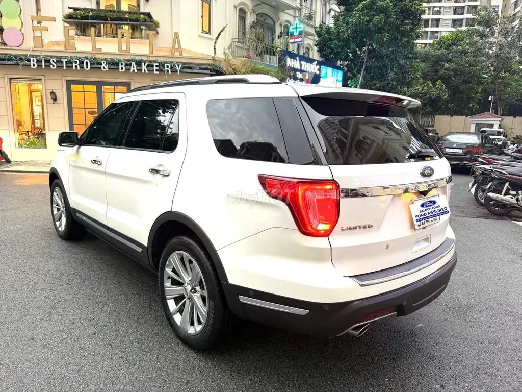 Ford Explorer 2019 photo 4