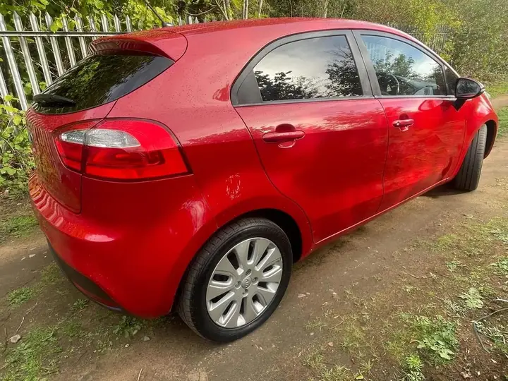 Kia Rio 2013 photo 5