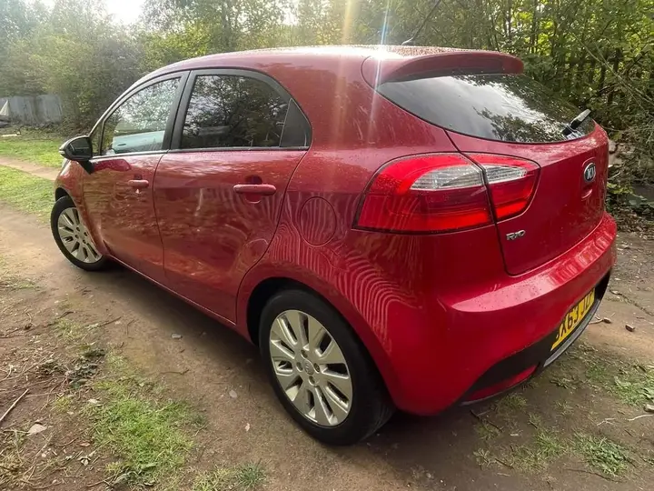 Kia Rio 2013 photo 3
