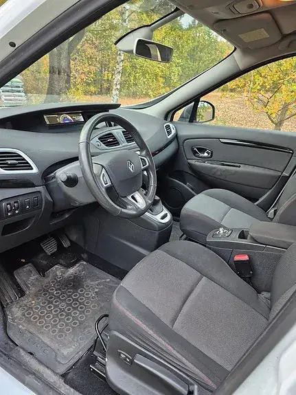 Renault Scenic Iii 2013 photo 4