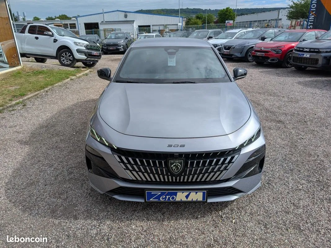 Peugeot 308 2026 photo 2