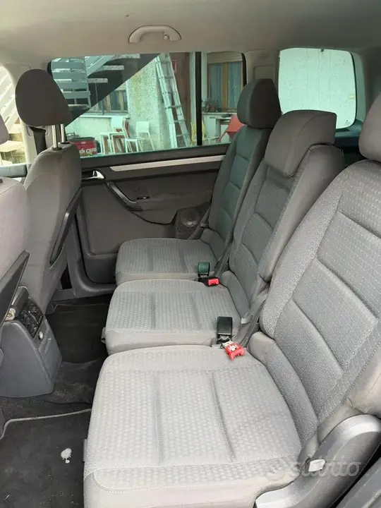 Volkswagen Touran 2006 photo 5