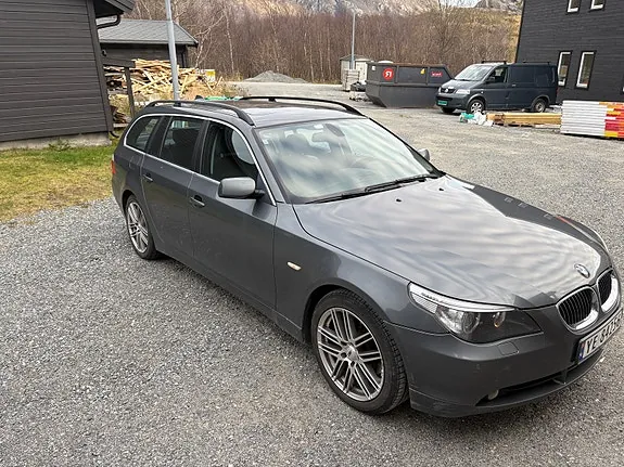 BMW 530Xd 2007 photo 2