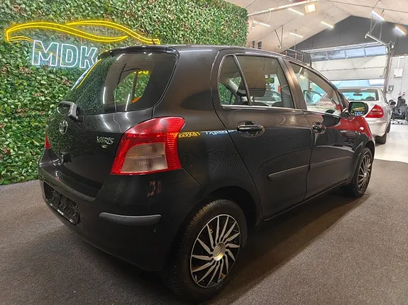 Toyota Yaris 2006 photo 4
