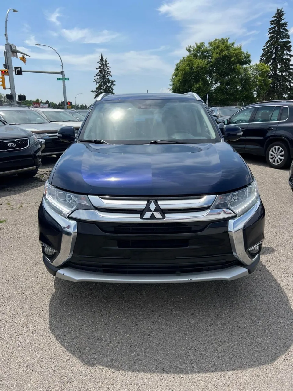 Mitsubishi Outlander 2016 photo 2