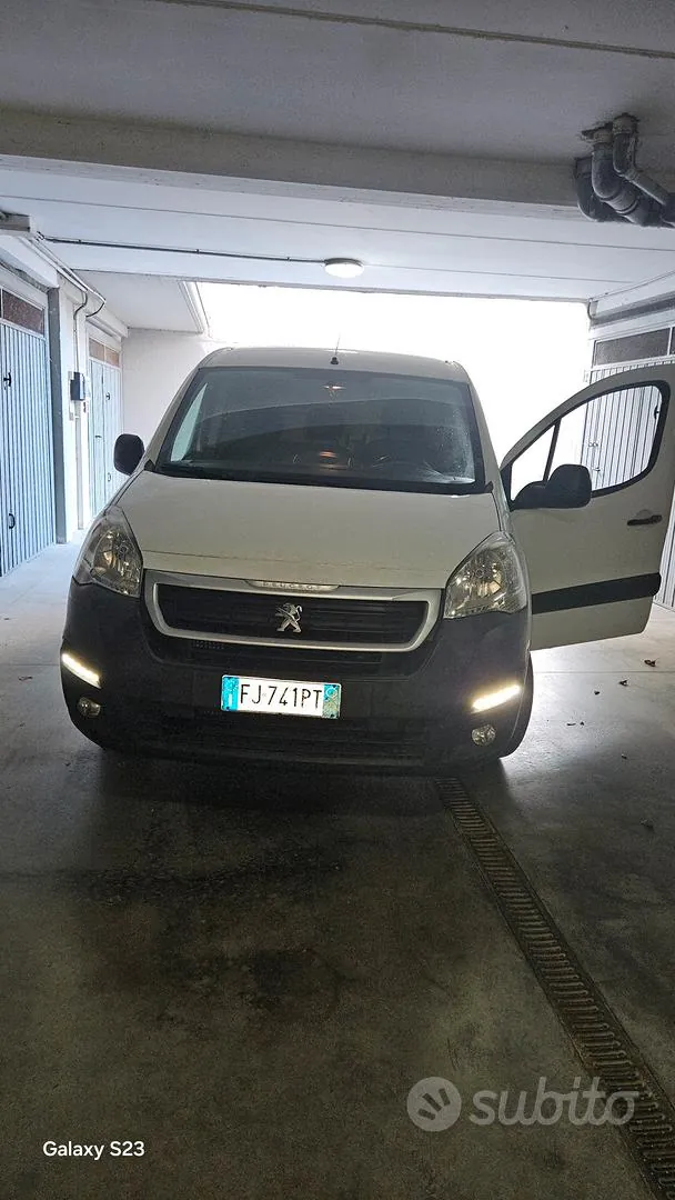 Peugeot Partner 2017 photo 2