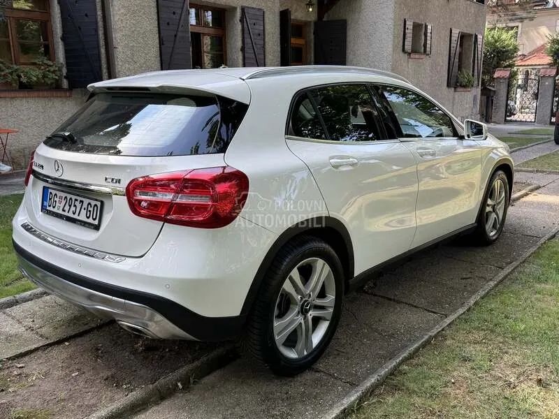 Mercedes-Benz Gla 220 2015 photo 2