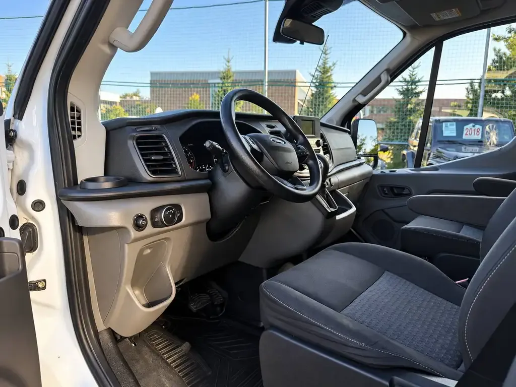 Ford Transit Passenger Wagon 2020 photo 2