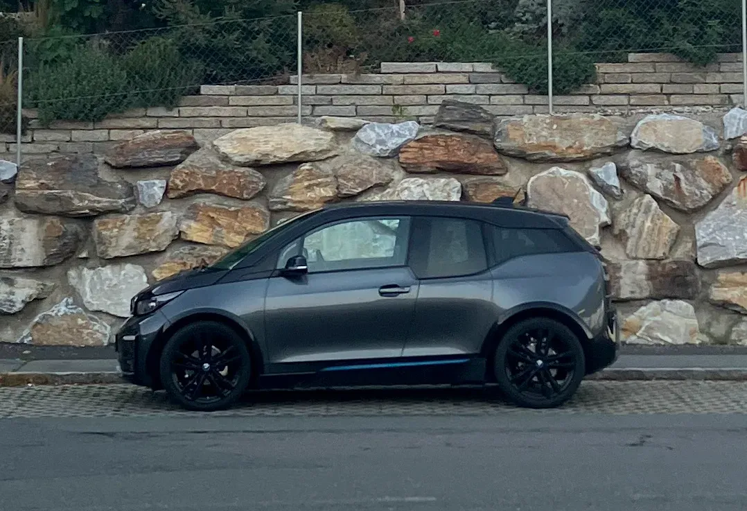 BMW I3
