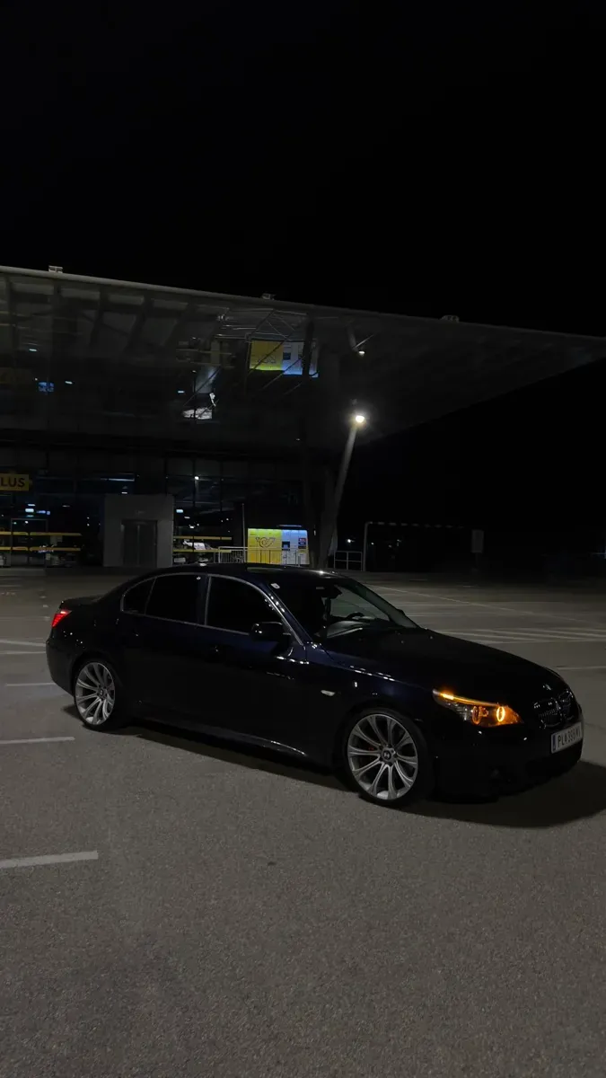 BMW 5 Series 2007 photo 2
