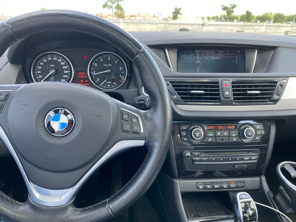 BMW X1 2014 photo 3