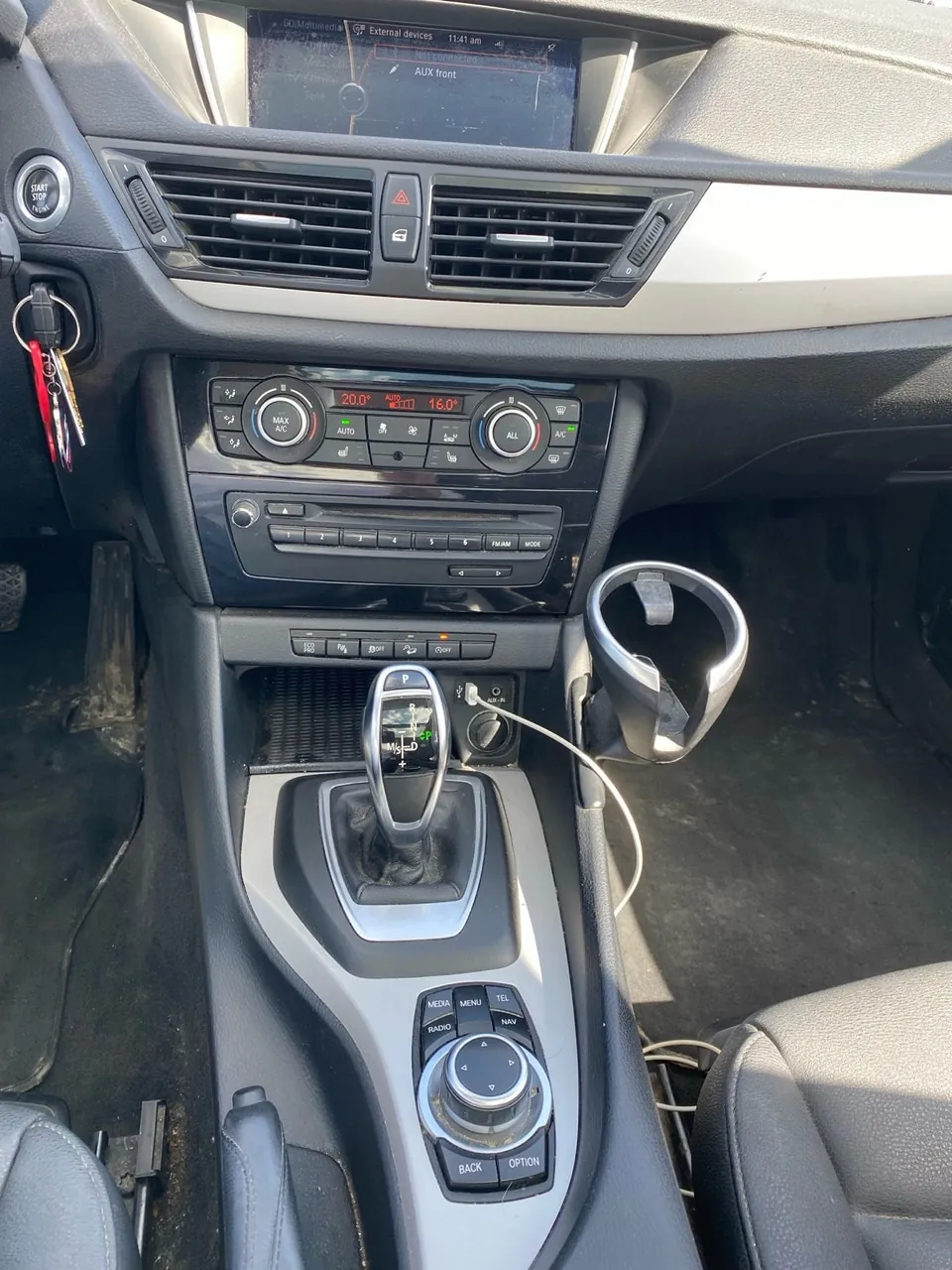 BMW X1 2014 photo 2