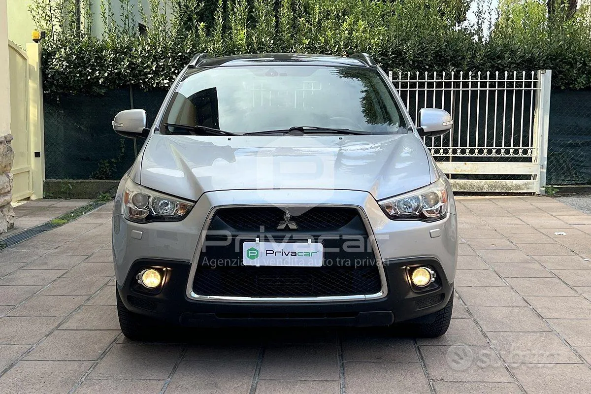 Mitsubishi Asx 2010 photo 2