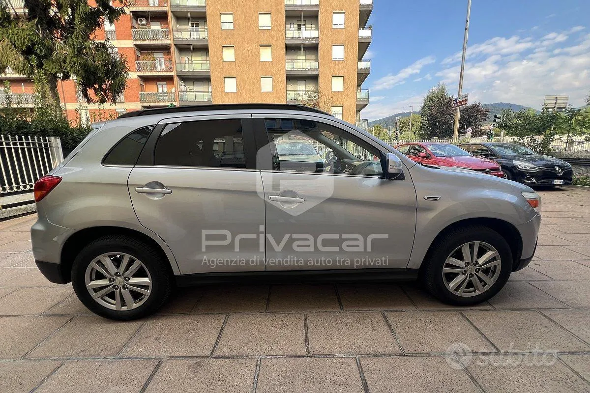 Mitsubishi Asx 2010 photo 4