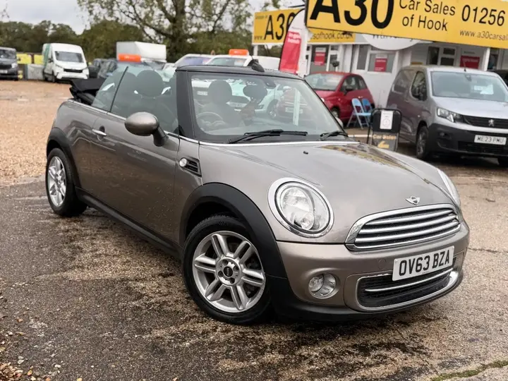 Mini Convertible 2013 photo 5