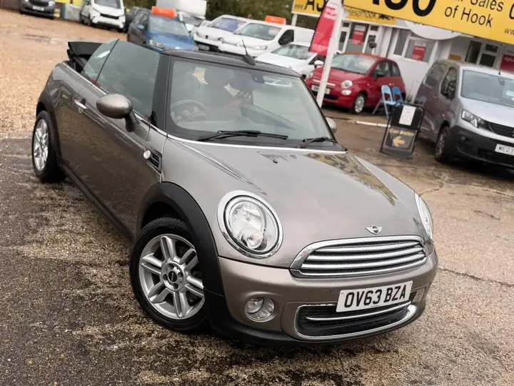 Mini Convertible 2013 photo 3