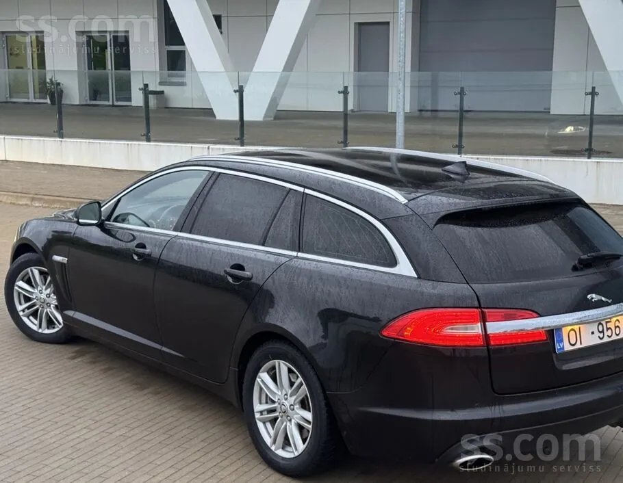 Jaguar Xf 2013 photo 3