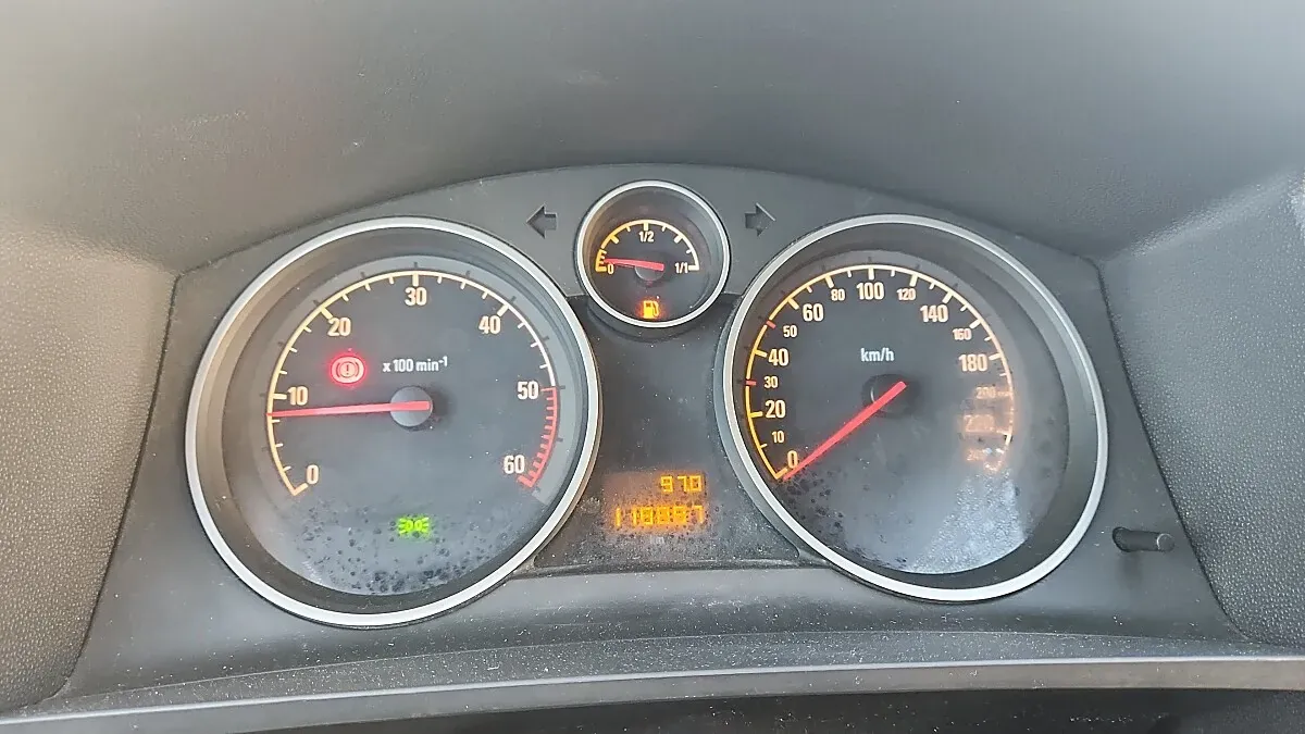 Opel Zafira 2011 photo 2