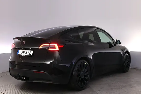 Tesla Model Y 2024 photo 5