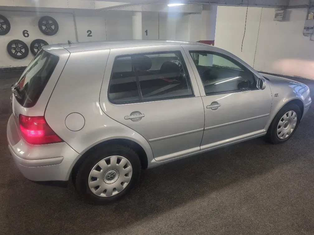 Volkswagen Golf 2003 photo 3