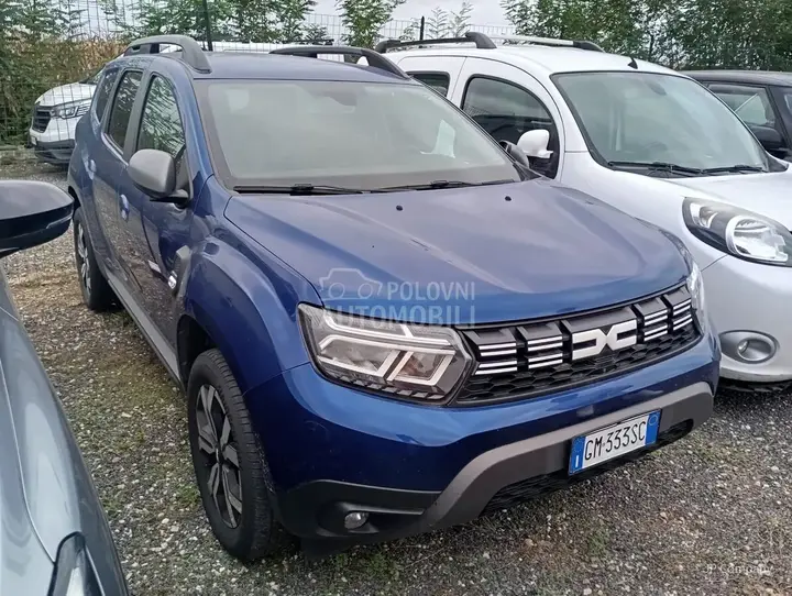 Dacia Duster 2023 photo 2