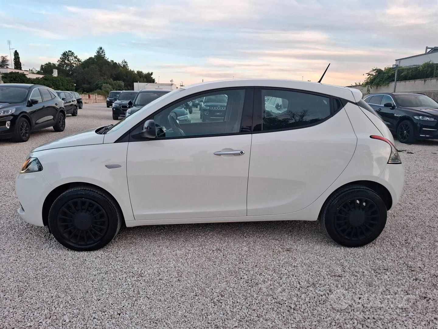 Lancia Ypsilon 2023 photo 4