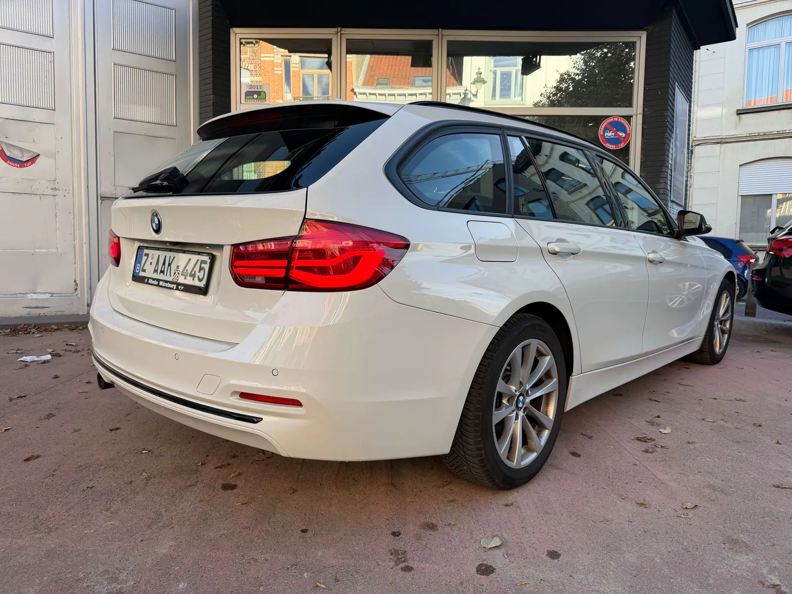 BMW 318I 2019 photo 5