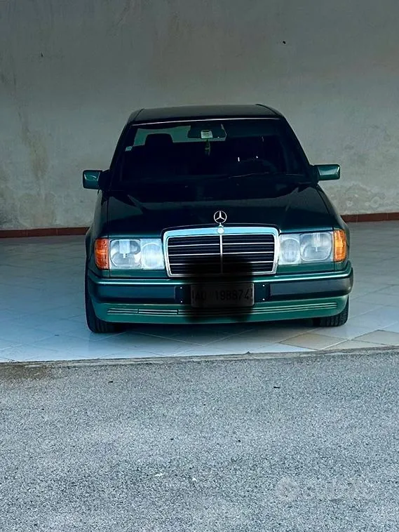 Mercedes-Benz E-Class 1991 photo 4