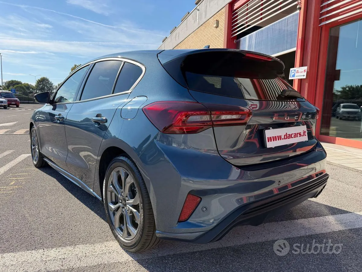 Ford Focus 2023 photo 5